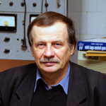 Суховский Андрей Андреевич — ведущий научный сотрудник, к.ф.м.н