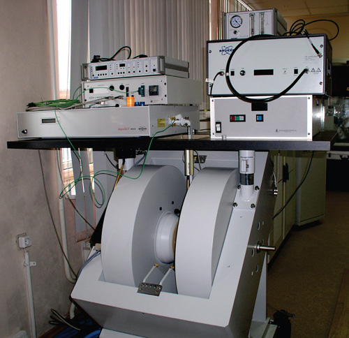 elexsys.jpg Спектрометр ЭПР EleXsys E 500 CW