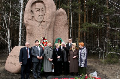У могилы академика Л.В.Киренского У могилы академика Л.В.Киренского